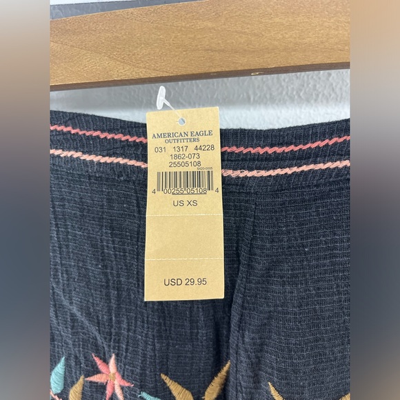 NWT Black Embroidered American Eagle Boho Shorts XS - Picture 3 of 6